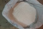 Otwarty worek z mąką