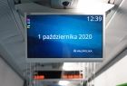 łaski telewizor, umieszczony pod sufitem pociągi, służący do wyświetlania informacji dla pasażerów