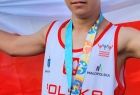 Polski zawodnik z brązowym medalem na szyi