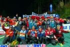 polska drużyna skoczków narciarskich z całym sztabem szkoleniowym