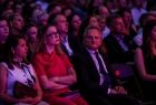 Radny województwa Rafał Stuglik zasiadający na widowni