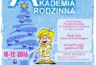 Plakat w tonacji niebieskiej. namalowana choinka i rysunek chłopca na środku. Dodatkowo informacje zwarte w artykule 