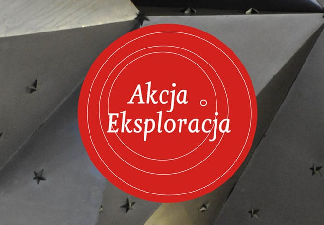 Czerwone koło, w które wpisany jest napis Akcja eksploracja - nazwa akcji mik