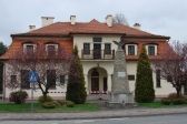 Przejdź do: Nowe oblicze historycznego dworku w Wierzchosławicach