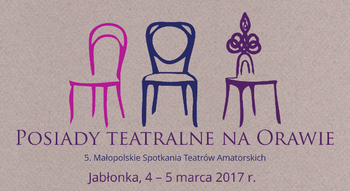 Plakat. Tło brudny róż. Rysunek trzech krzeseł w kolorze różowym, granatowym i fioletowym, każde o innym kształcie. Poniżej napis: 5. spotkanie teatrów amatorskich, jabłonka 4-5 marca