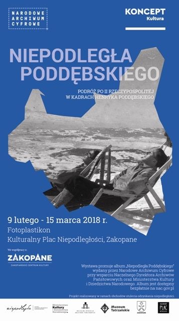 Obraz przedstawia plakat z wernisażu wystawy - Niepodległa Poddębskiego w Muzeum Tatrzańskim. 