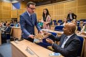 Przejdź do: Indyjska droga do potęgi