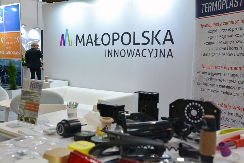 stoisko Małopolski na targach kompozyt-expo;