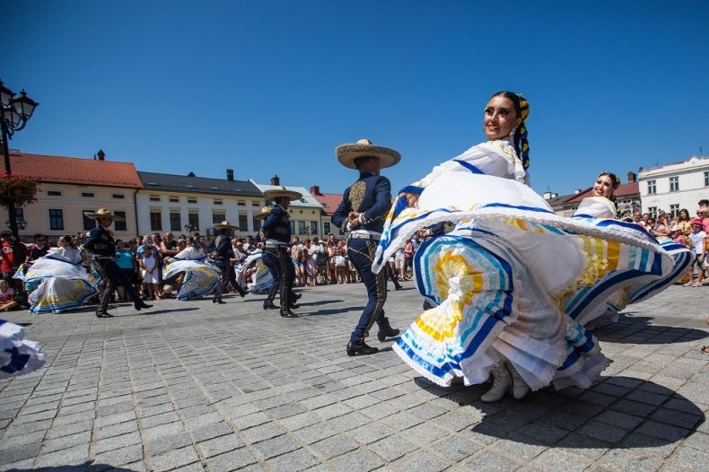 Zespół COMPANIA TITULAR DE DANZA FOLKLORICA UANL z Monterrey/fot. Daniel Franek 