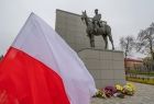 Uroczystości związane z rocznicą 11 listopada - pomnik Józefa Piłsudskiego w Nowym Sączu