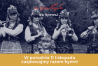cztery młode dziewczyny w strojach ludowych grają na róznych instrumentach muzycznych
