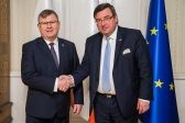 Przejdź do: Ambasador Polski we Francji z wizytą u marszałka