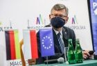 Marszałek województwa małopolskiego Witold Kozłowski w trakcie konferencji prasowej