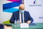 Samorządowcy składają podpisy na liście intencyjnym