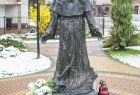 Pomnik św. Maksymiliana Kolbe w Tarnowie.