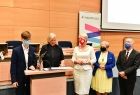 Laureat nagrody podczas przemówienia