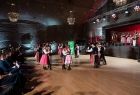 Kopalnia Soli w Wieliczce, koncert patriotyczny z okazji odzyskania przez Polskę niepodległości. Występ artystów w strojach ludowych.
