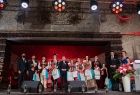 Kopalnia Soli w Wieliczce, koncert patriotyczny z okazji odzyskania przez Polskę niepodległości. wręczenie prezentów młodym artysta biorącym udział w koncercie.