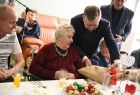 Wigilia z podopiecznymi sądeckiego hospicjum.