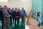 Otwarcie inwestycji realizowanej przy wsparciu województwa małopolskiego. Na zdjęciu m.in. marszałek Witold Kozłowski. 
