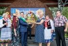Najpiękniejszy wieniec dożynkowy wybrany w konkursie podczas dożynek w Karniowicach