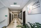Widok na korytarz szpitala w Dąbrowie Tarnowskiej.