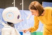 Przejdź do: Wakacyjna międzynarodowa wystawa robotów