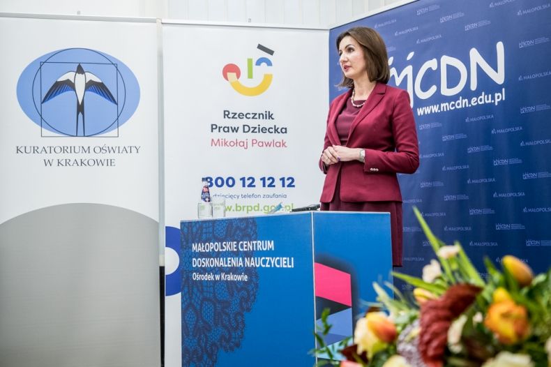 Marta Malec-Lech z zarządu województwa mówi podczas konferencji.