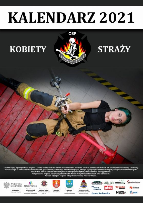 Grafika przedstawia kobietę w stroju strażackim, która wisi na linie. Zdjęcie wykonane jest z góry 