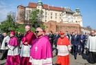 Procesja z Wawelu w drodze na Skałkę