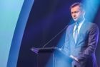 Kamil Bortniczuk przemawia do zgromadzonych