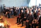 Wicemarszałek Łukasz Smółka siedzi na widowni.