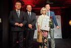 od lewej Marszałek Małopolski Witold Kozłowski starosta tatrzański Piotr Bąk Marszałek laureatka Marki Tatrzańskiej oraz Edward Tybor przewodniczący Jury