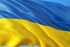 Na zdjęciu powiewająca flaga Ukrainy