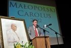 Dr Dariusz Baranowski - kierownik zespołu ds. stypendiów w Departamencie Edukacji UMWM