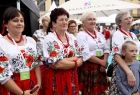 widok na scenę - na niej osoby prowadzące festiwal oraz laureaci. W międzyczasie wręczanie im nagród i wyróżnień. 