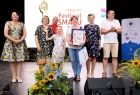 Laureaci Małopolskiego Festiwalu Smaku na scenie podczas wręczania nagród i wyróżnień 