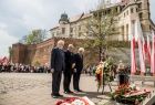 Przewodniczący sejmiku prof. Jan Tadeusz Duda wraz z wiceprzewodniczącym Kazimierzem Barczykiem oraz wicemarszałkiem Józefem Gawronem