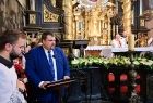 Poseł Patryk Wicher w trakcie przemówienia. 