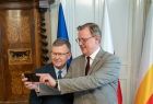 Marszałek Małopolski Witolda Kozłowskiego rozmaiwa z premierem Turyngii Bodo Ramelowem.