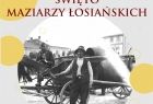 Grafika ze zdjęciem archiwalnym czarno-białym maziarza w tradycyjnym łemkowskim stroju, a za nim drewniany wóz maziarski