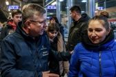 Przejdź do: Łańcuch dobra trwa. Pociągi z uchodźcami dotarły do Krakowa i Olkusza