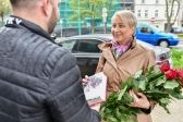 Przejdź do: Książka i róża dla oświęcimian