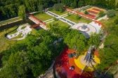 Przejdź do: Lato idzie przez park