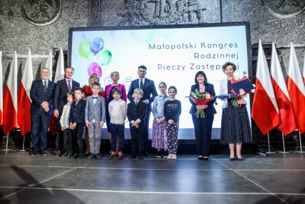 Przejdź do: Małopolski Kongres Rodzinnej Pieczy Zastępczej okazją do podkreślenia znaczenia rodzicielstwa zastępczego