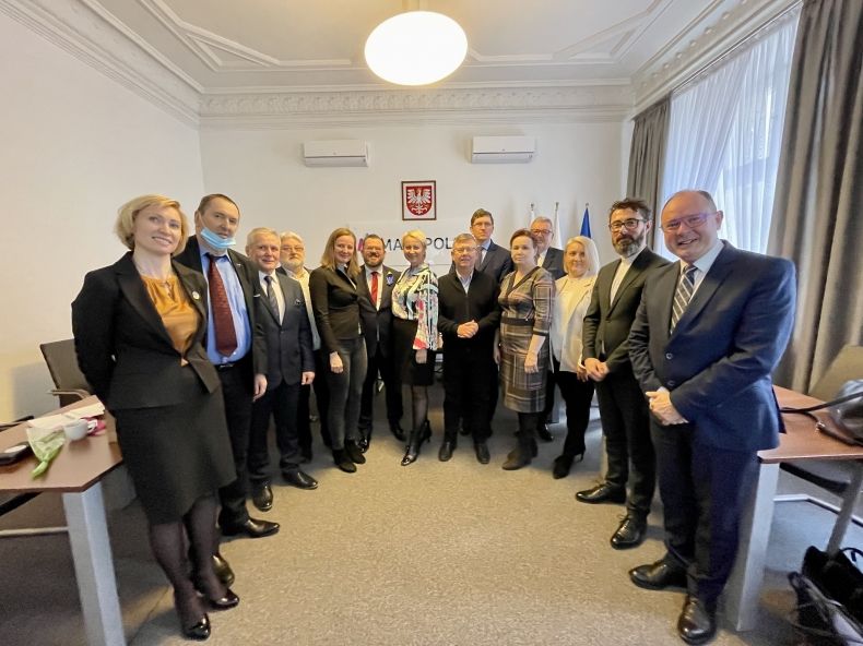 Marszałek Kozłowski i Iwona Gibas oraz dyrekcja jednostek kultury 