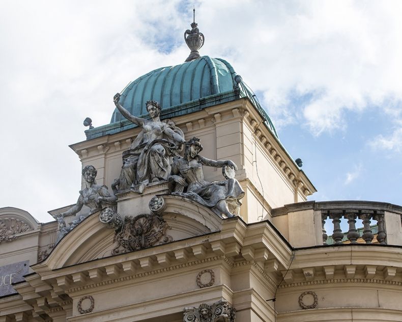 fragment budynku Teatru im. Juliusza Słowackiego w Krakowie