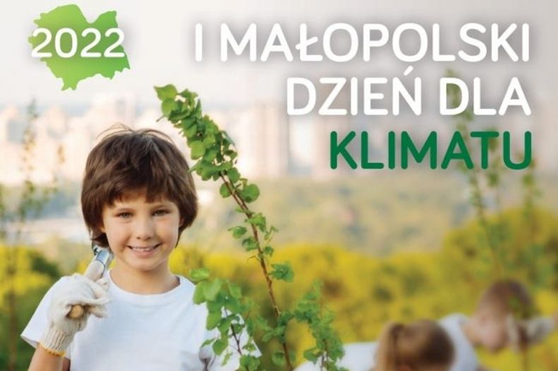 Plakat z chłopcem sadzącym drzewko