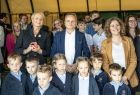 Iwona Gibas z uczniami