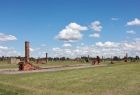 Widok na ruiny w byłym obozie Birkenau